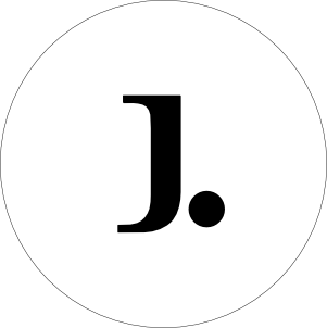 Logo negro y fondo blanco